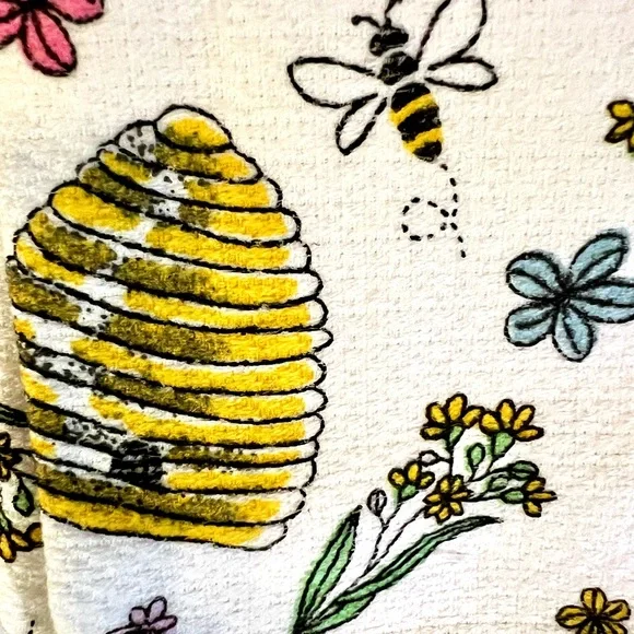 Set of 2 Yellow Beehives Textured Kitchen Towels Spring Garden Flowers Bees - Picture 2 of 9